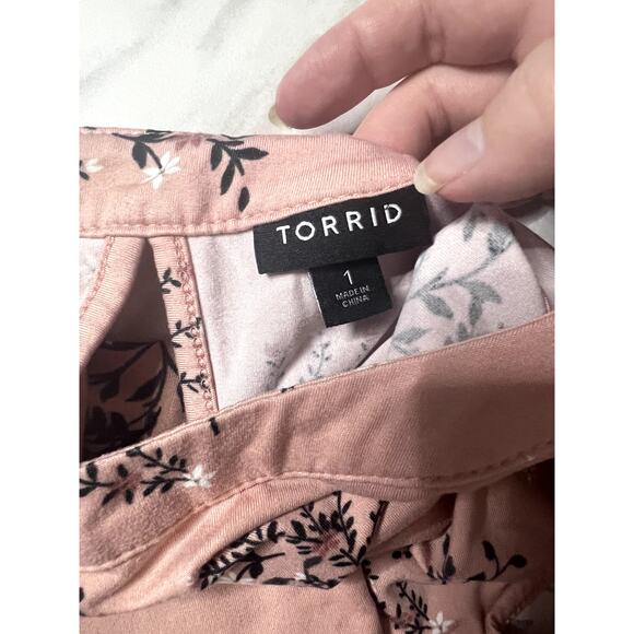 Torrid Tank Top Women's Size 1(L) Floral High Neck Feminine Vacation Beach - Picture 3 of 6